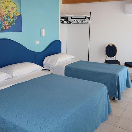 Hotel Albatros Roseto Degli Abruzzi Esterno foto