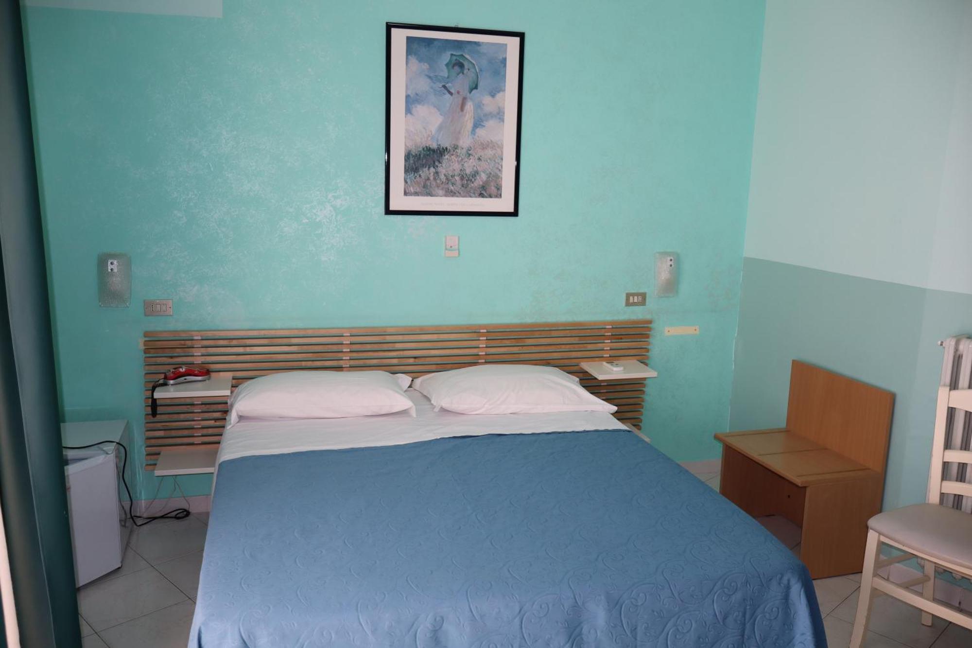 Hotel Albatros Roseto Degli Abruzzi Esterno foto