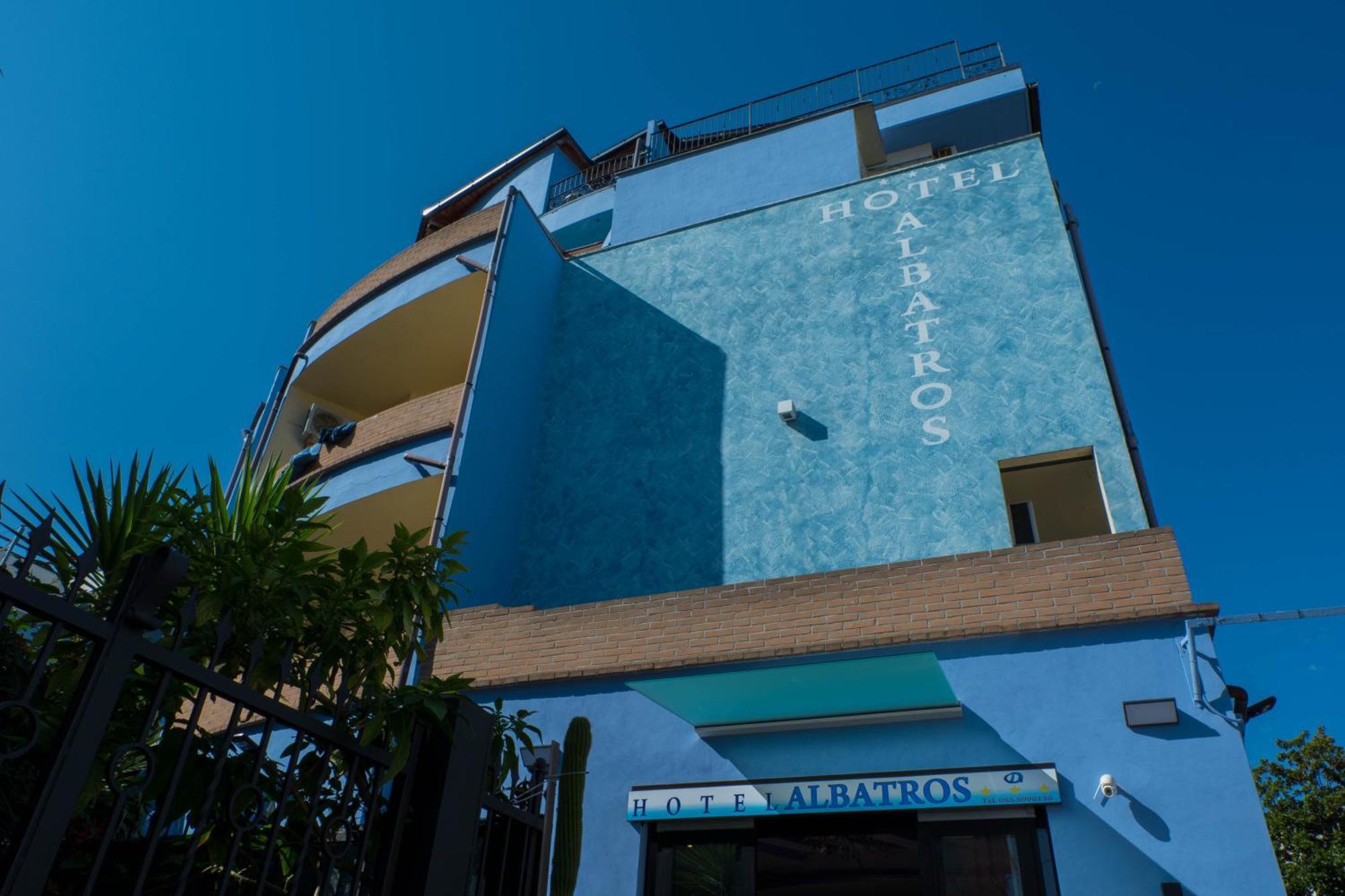 Hotel Albatros Roseto Degli Abruzzi Esterno foto