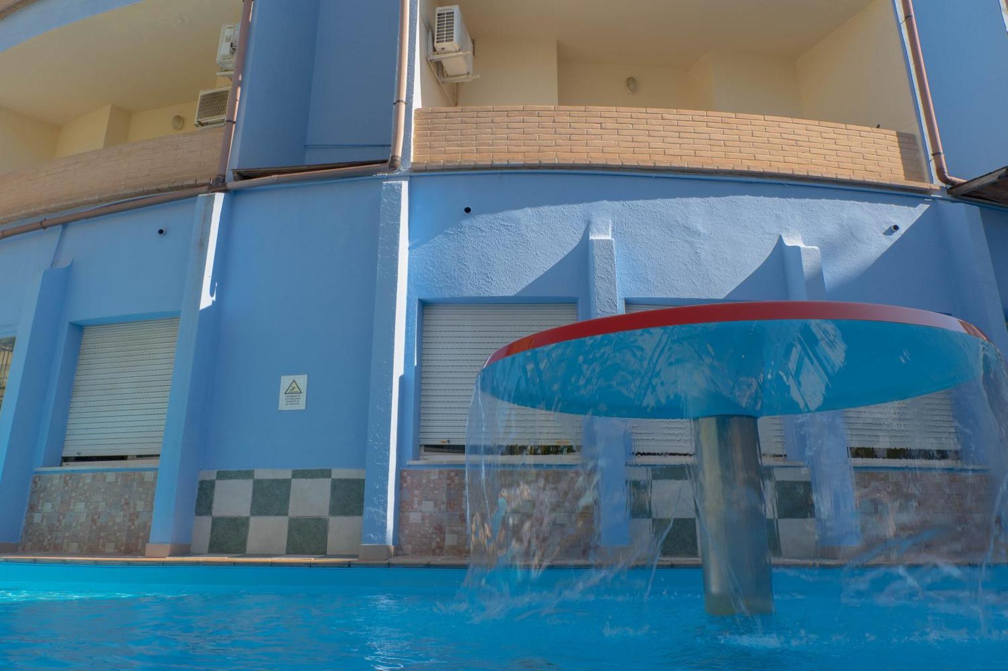 Hotel Albatros Roseto Degli Abruzzi Esterno foto