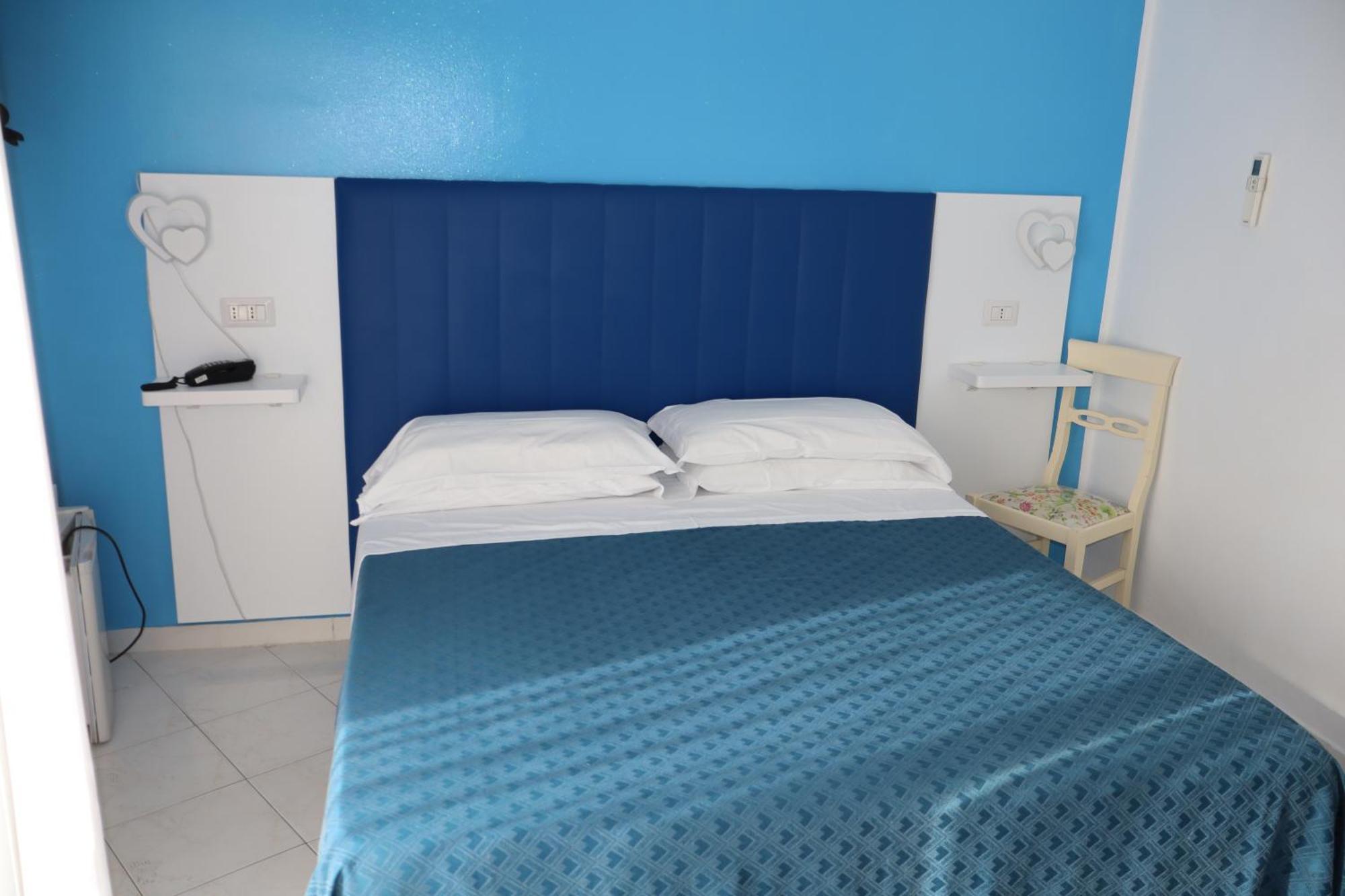 Hotel Albatros Roseto Degli Abruzzi Esterno foto